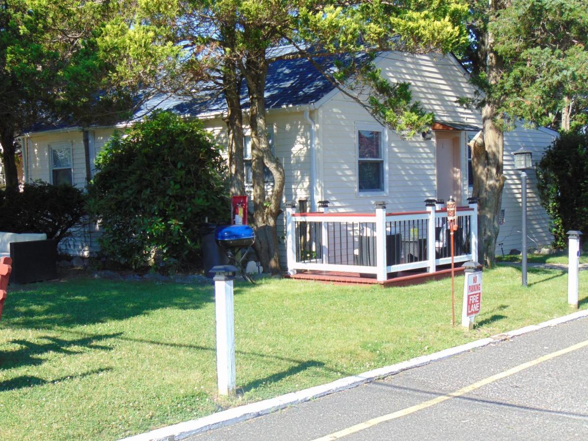 Bay Watch Hotel And Marina 햄프턴베이 외부 사진