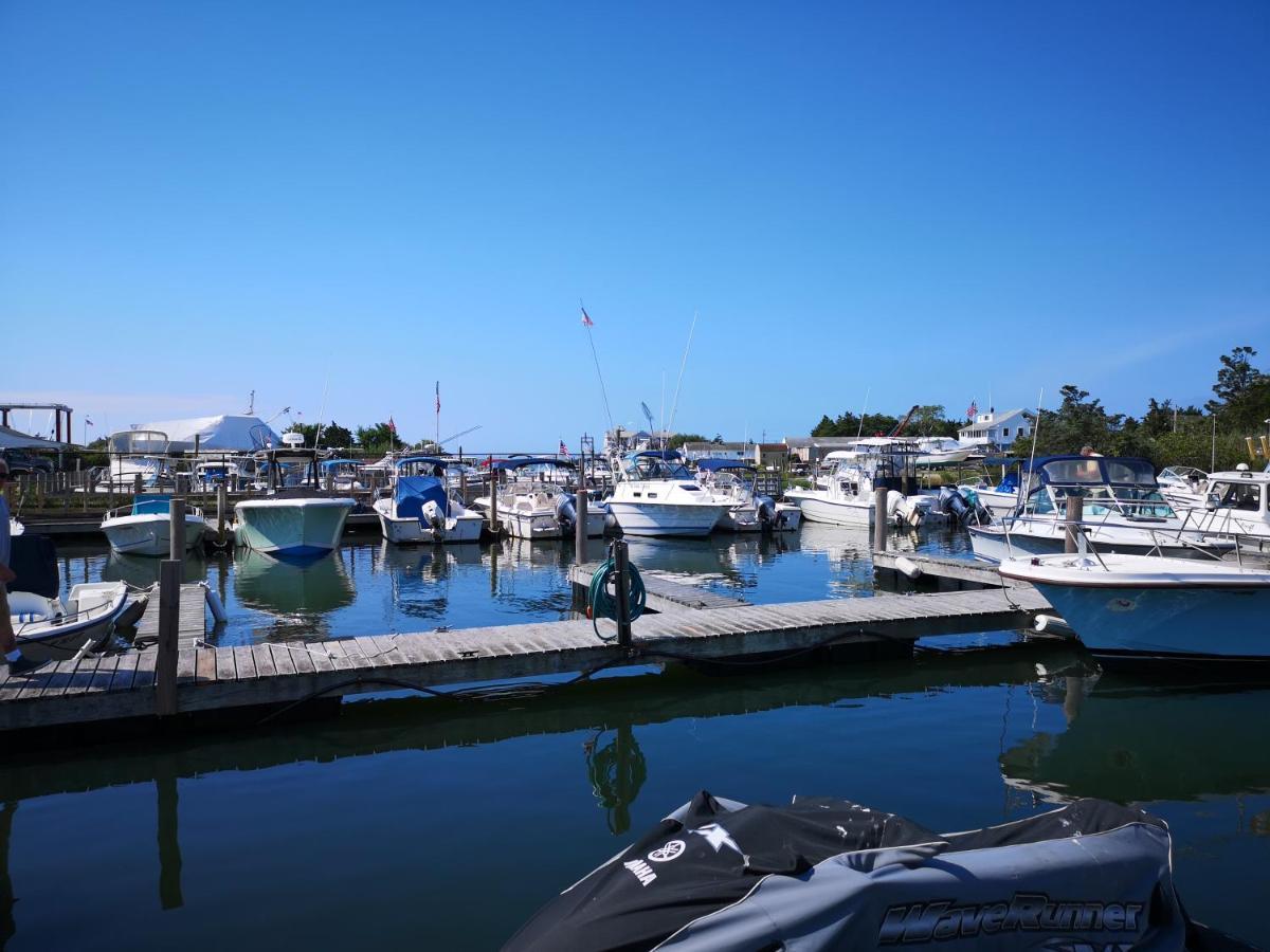 Bay Watch Hotel And Marina 햄프턴베이 외부 사진